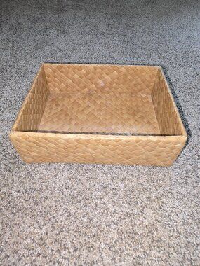 Woven Natural Fiber Storage Basket Rectangular Organizer Tray 9x7x3
